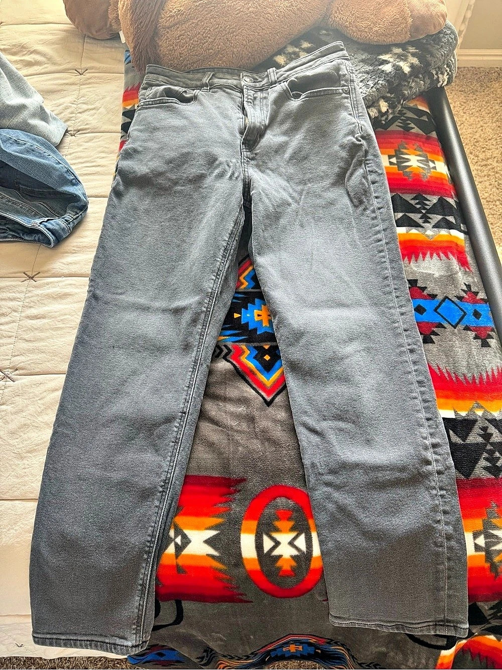 American Eagle AE Stretch Mom Jean Straight Leg Jeans in Gray Waist 10